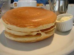 071201motoya_pancake2.jpg